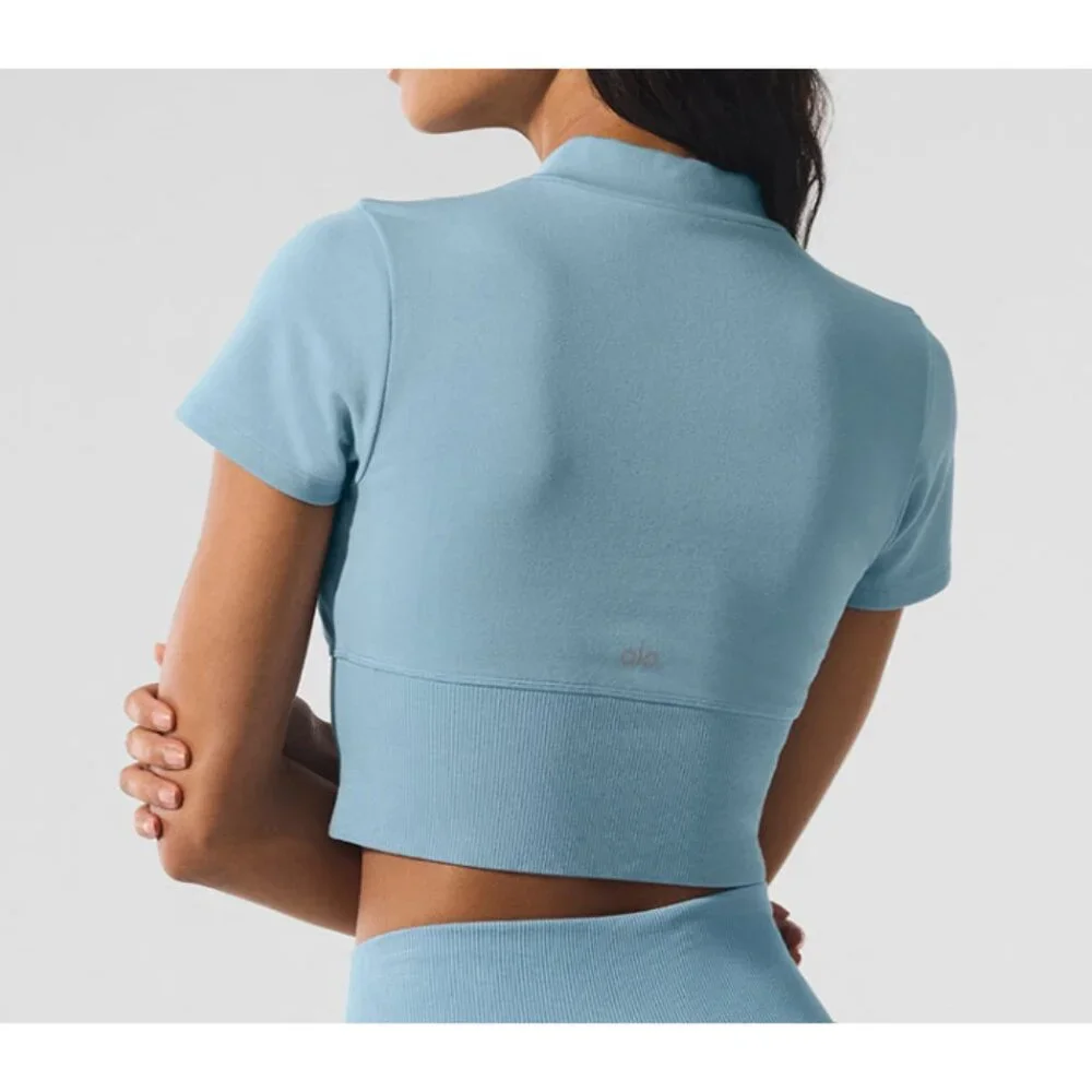 Alo Seamless Winter Warm Plush Cropped Short Sleeve Celestial Blue Zip-Up Henley